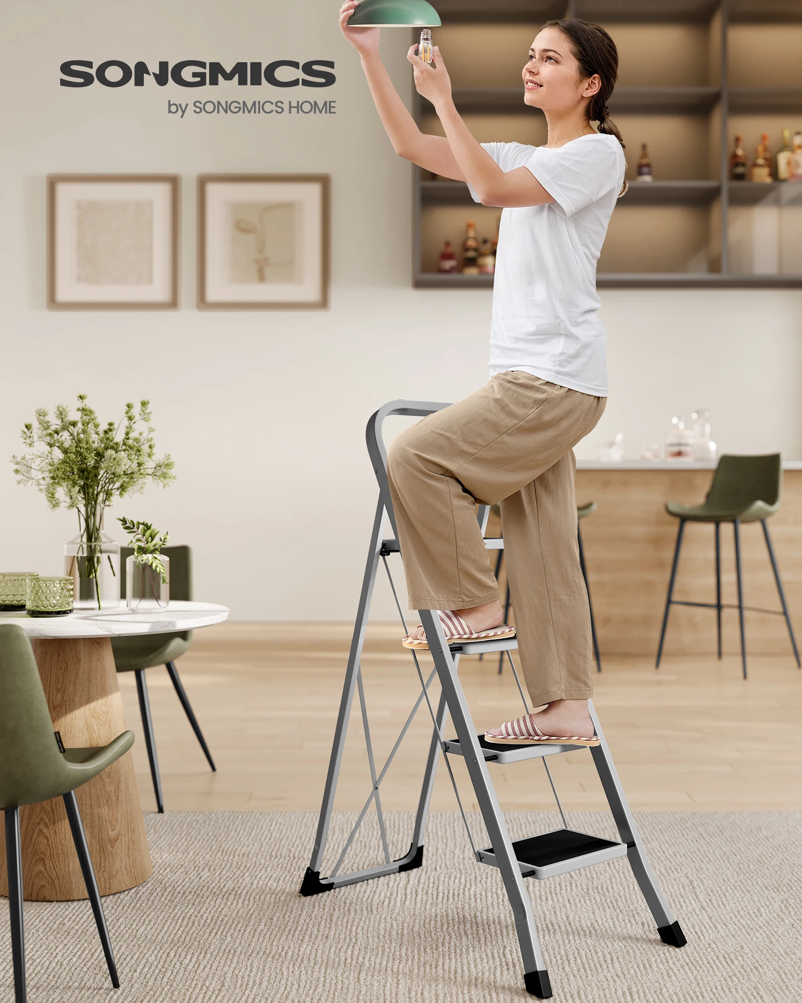 Escalera de paso SONGMICS, escalera de 4 escalones, escalera plegable, cerradura de s