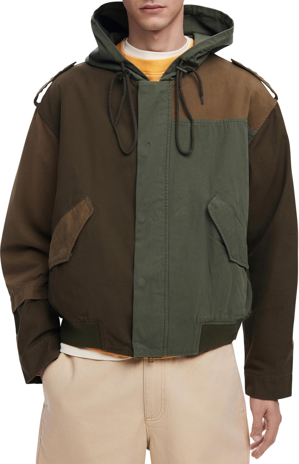 Una chaqueta icónica de marca premium