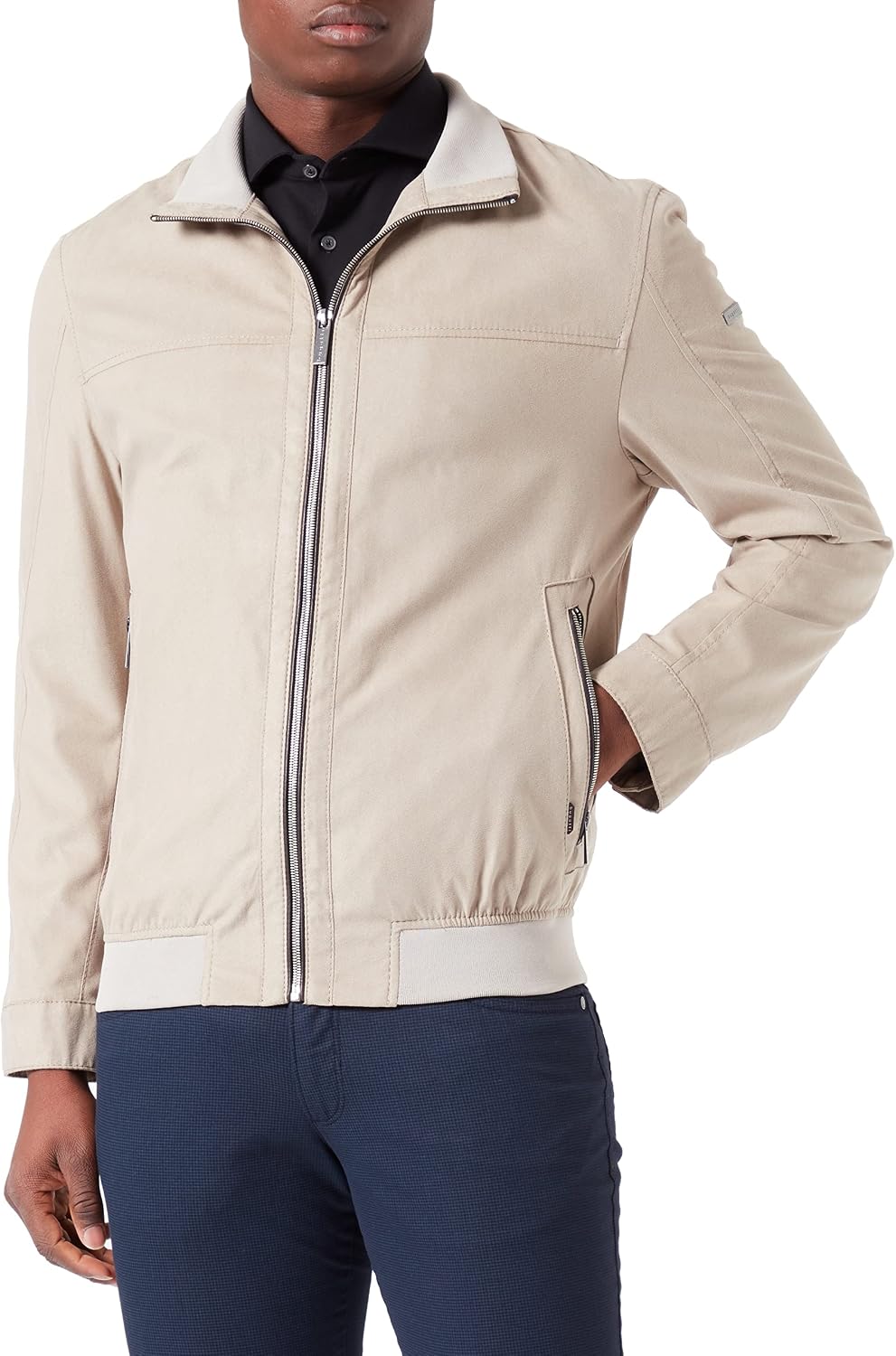 Bugatti 377100-39018 Chaqueta Beige Elegante para un Estilo Impecable